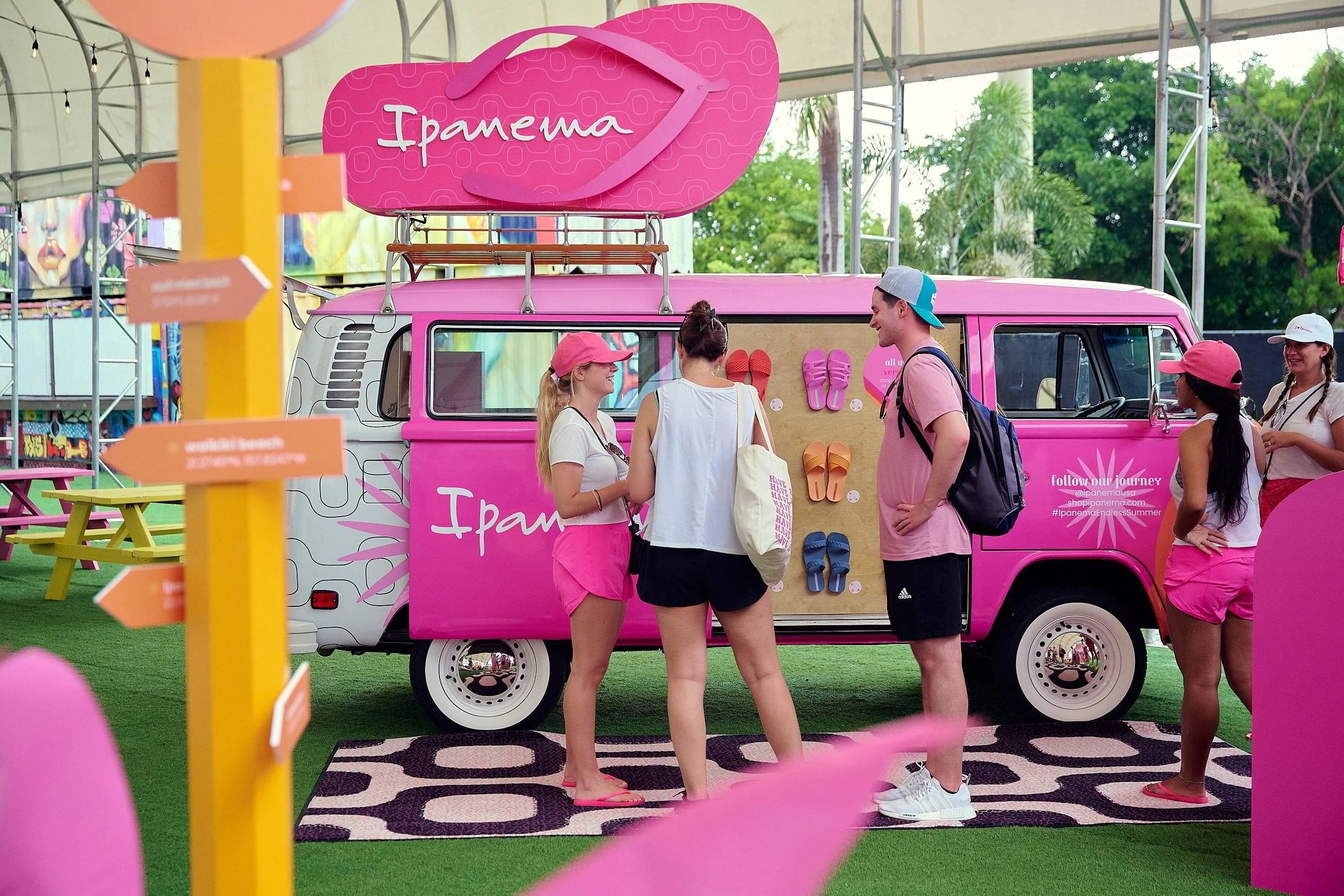 IPANEMA SANDALS: ENDLESS SUMMER — Experiential Creative Agency